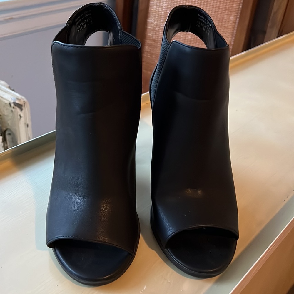 Call It Spring Black Open Toe Size 7 1/2 New - image 2